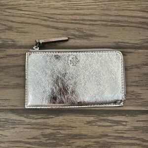 NWT Tory Burch Blake Metallic Zip Card Case 170291 Silver